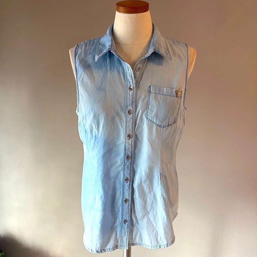 Guess women’s tie dye  blue button down shirt pocket collared sleeveless Med